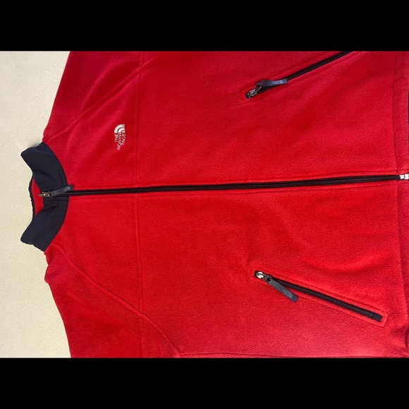 2 Northface Jackets - Picture 10 of 10